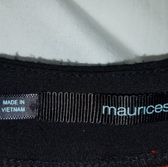 Women's blouse - Picture 3 of 3